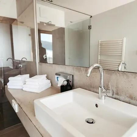 Weinlandzauber An Der Lage * 施皮尔费尔德