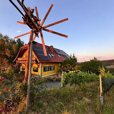 Weinlandzauber An Der Lage Spielfeld